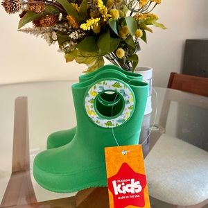 Okabashi toddler rain boots size 5, NWT